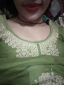 Snapshot of Eshwari_Chopra chatting on 07-21-26, 06:04 Eshwari Chopra online show from 07-21-26, 06:04