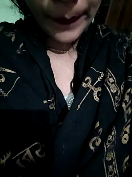 Eshwari Chopra online show from 12-04-25, 03:27