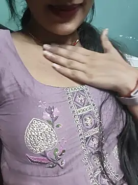 Snapshot of Eshwari_Chopra chatting on 05-28-26, 11:32 Eshwari Chopra online show from 05-28-26, 11:32