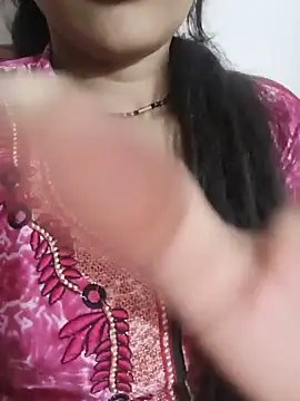 Snapshot of Eshwari_Chopra chatting on 06-22-26, 01:00 Eshwari Chopra online show from 06-22-26, 01:00