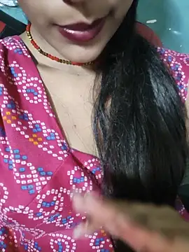 Snapshot of Eshwari_Chopra chatting on 05-25-26, 05:29 Eshwari Chopra online show from 05-25-26, 05:29