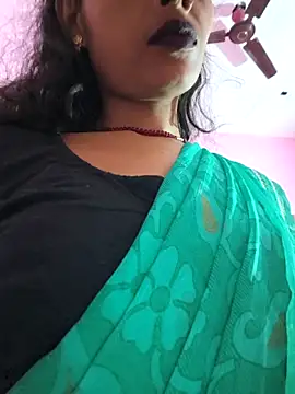 Snapshot of Eshna_Dabral chatting on 09-24-25, 04:24 Eshna Dabral online show from 09-24-25, 04:24