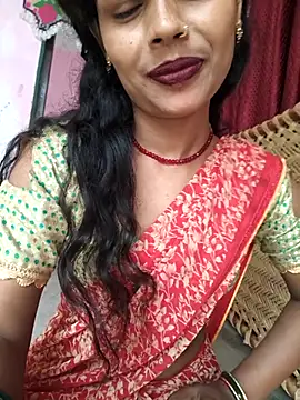 Snapshot of Eshna_Dabral chatting on 10-19-25, 12:57 Eshna Dabral online show from 10-19-25, 12:57