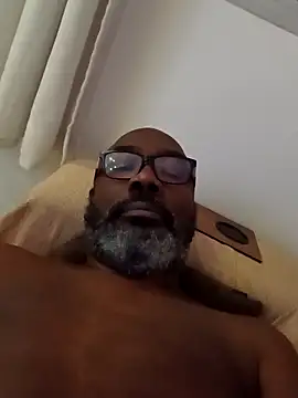 Bigmaumau54 online show from 12-17-25, 12:48