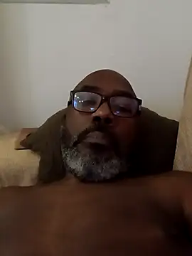 Bigmaumau54 online show from 12-15-25, 12:38