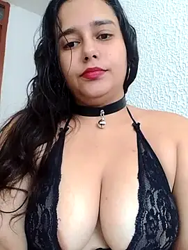 Snapshot of dulcewitch chatting on 10-18-25, 02:08 dulcewitch online show from 10-18-25, 02:08