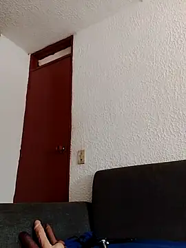 Snapshot of dulcewitch chatting on 10-16-25, 02:03 dulcewitch online show from 10-16-25, 02:03