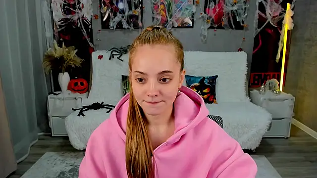 MelanieAlves online show from 10-30-25, 06:27