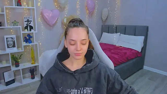 MelanieAlves online show from 03-08-26, 12:52