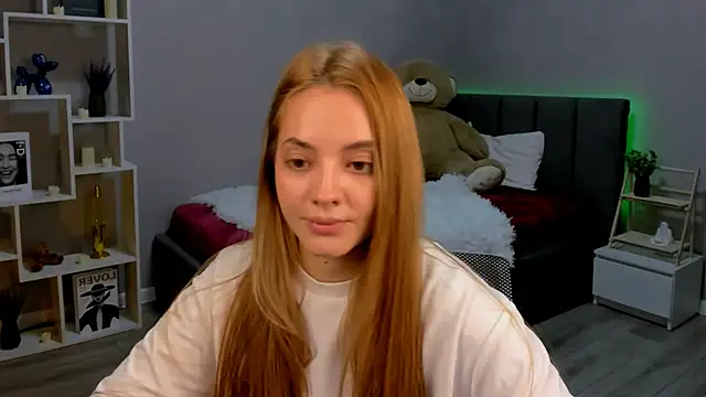 MelanieAlves online show from 11-12-25, 06:23