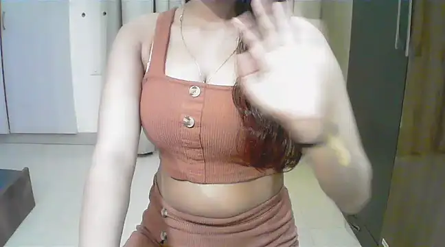 Snapshot of ragini_m_m_s chatting on 03-23-25, 05:00 ragini m m s online show from 03-23-25, 05:00