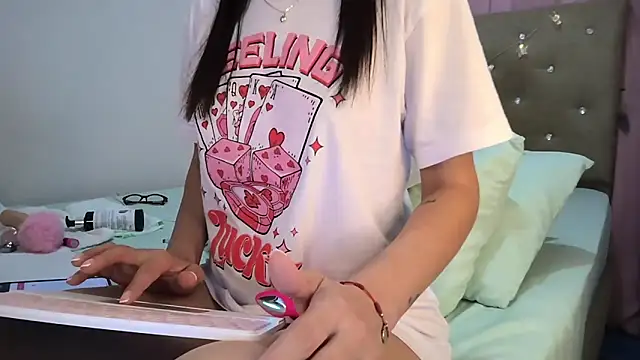 sofia8428 online show from 03-02-26, 11:44