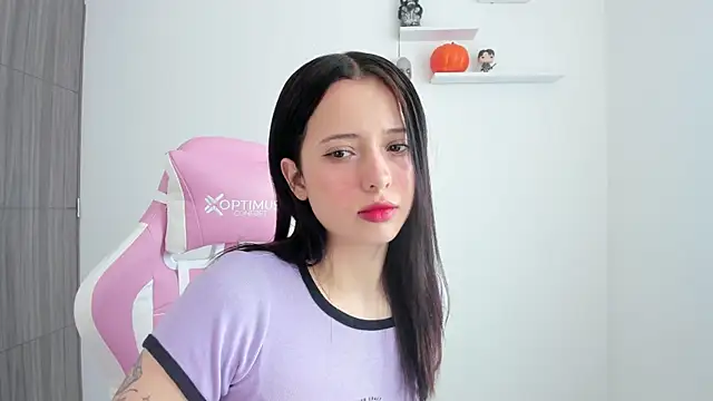 Snapshot of ImBunnyNova chatting on 10-12-25, 02:18 ImBunnyNova online show from 10-12-25, 02:18