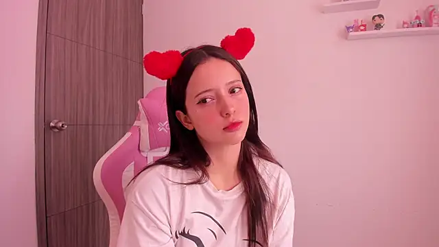 Snapshot of ImBunnyNova chatting on 02-13-26, 03:56 ImBunnyNova online show from 02-13-26, 03:56