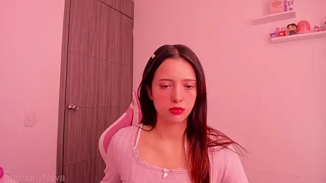 ImBunnyNova online show from 05-13-26, 04:14