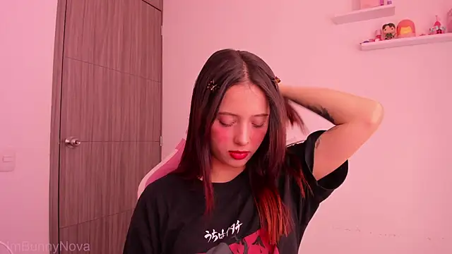 ImBunnyNova online show from 05-19-26, 08:27