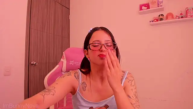 ImBunnyNova online show from 06-02-26, 03:23