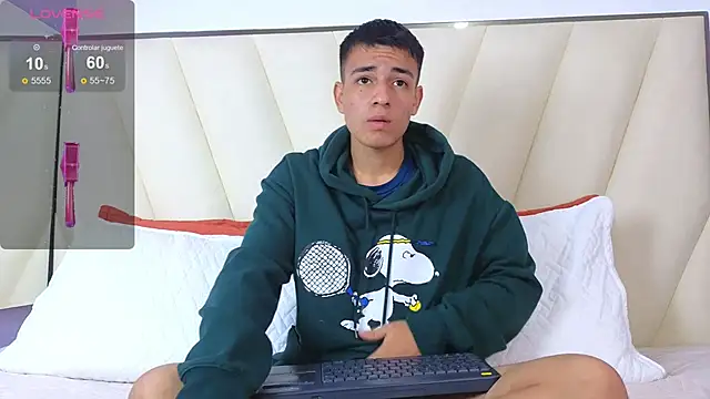 Hotboy21  online show from 10-17-25, 03:54