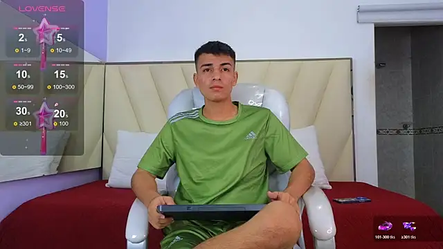 Hotboy21  online show from 11-09-25, 03:54