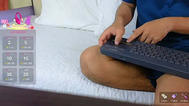 Hotboy21  online show from 10-30-25, 03:49