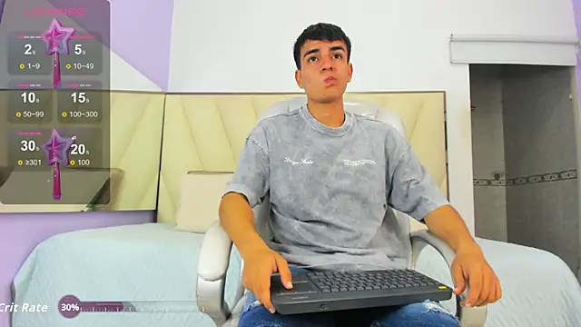 Hotboy21  online show from 12-20-25, 04:26