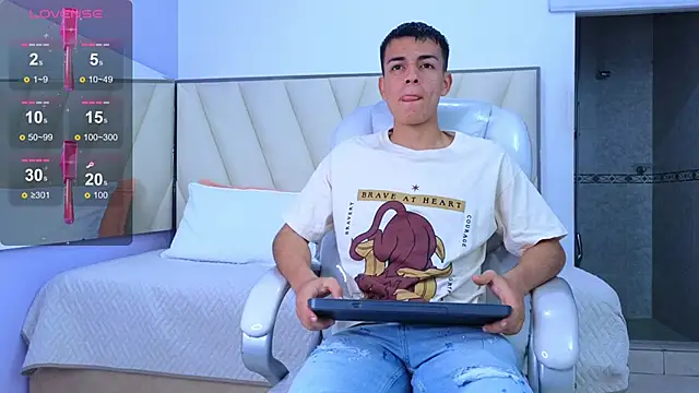Hotboy21  online show from 09-23-25, 03:24