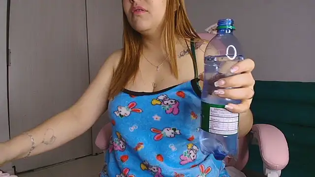 lovehotpink online show from 01-11-26, 03:24