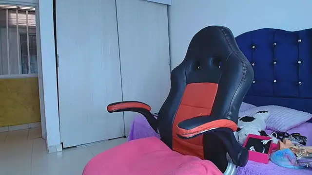 lovehotpink online show from 10-07-25, 07:15