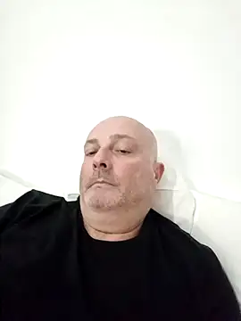 Alexis Bull online show from 03-05-26, 10:12