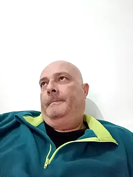 Alexis Bull online show from 11-02-25, 04:45