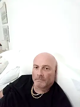 Alexis Bull online show from 10-07-25, 02:51