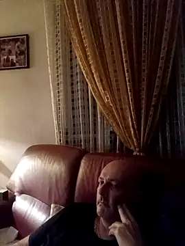 Alexis Bull online show from 09-15-25, 10:21