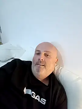 Alexis Bull online show from 03-01-26, 02:39