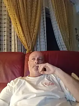 Alexis Bull online show from 07-23-26, 11:00