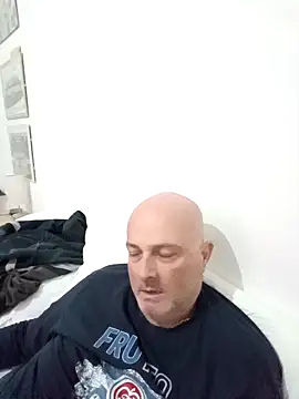 Alexis Bull online show from 10-23-25, 11:09