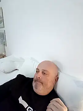 Alexis Bull online show from 02-28-26, 05:34