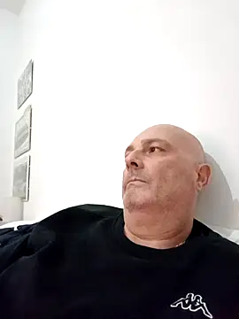 Alexis Bull online show from 10-28-25, 04:50