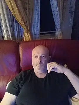 Alexis Bull online show from 06-06-26, 10:26