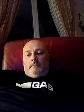 Alexis Bull online show from 04-12-26, 12:36