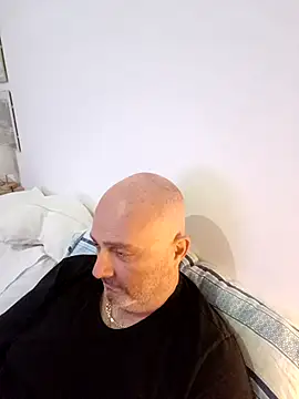 Alexis Bull online show from 11-15-25, 04:00