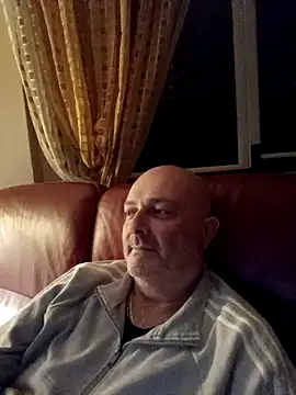 Alexis Bull online show from 12-03-25, 10:42