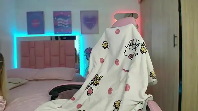 lunesweet online show from 09-27-25, 09:21