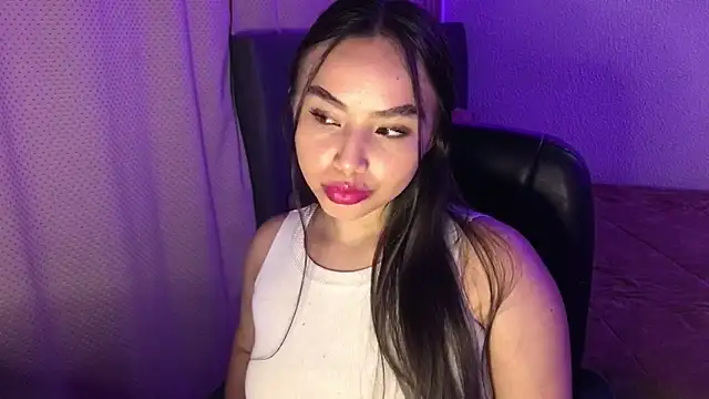 Snapshot of amelia_hall chatting on 06-18-26, 11:54 amelia hall online show from 06-18-26, 11:54