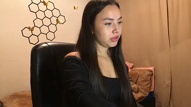 Snapshot of amelia_hall chatting on 11-04-25, 12:53 amelia hall online show from 11-04-25, 12:53
