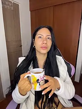 ArianaReynoldss online show from 03-07-26, 10:32