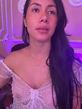 Snapshot of ArianaReynoldss chatting on 10-20-25, 07:25 ArianaReynoldss online show from 10-20-25, 07:25