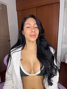 ArianaReynoldss online show from 04-01-26, 01:41