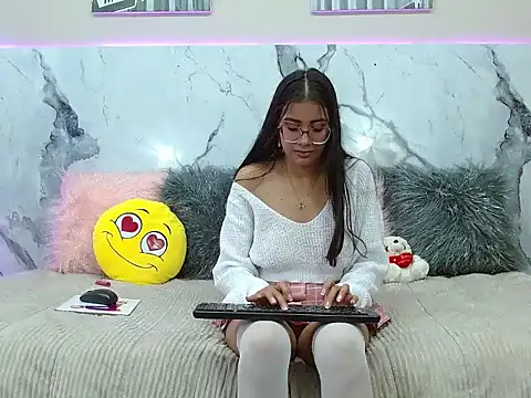 adajonnes online show from 01-09-26, 04:36