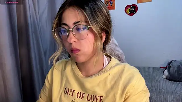 emma  bell  online show from 11-03-25, 10:57