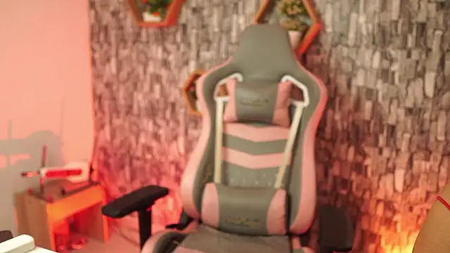 bonniie 98  online show from 02-27-26, 08:30